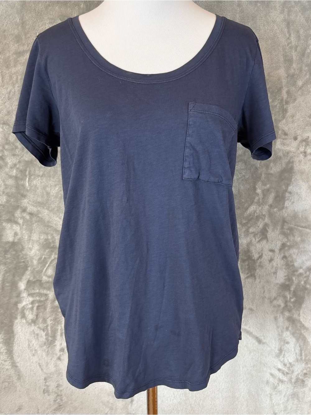 Eddie Bauer Navy Short-Sleeve Pocket Tee Distressed Grunge Top Wmn’s S